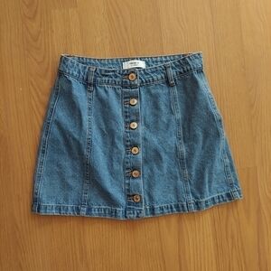 Forever 21 denim mini skirt button front jean blue belt loops 100% cotton sz 25